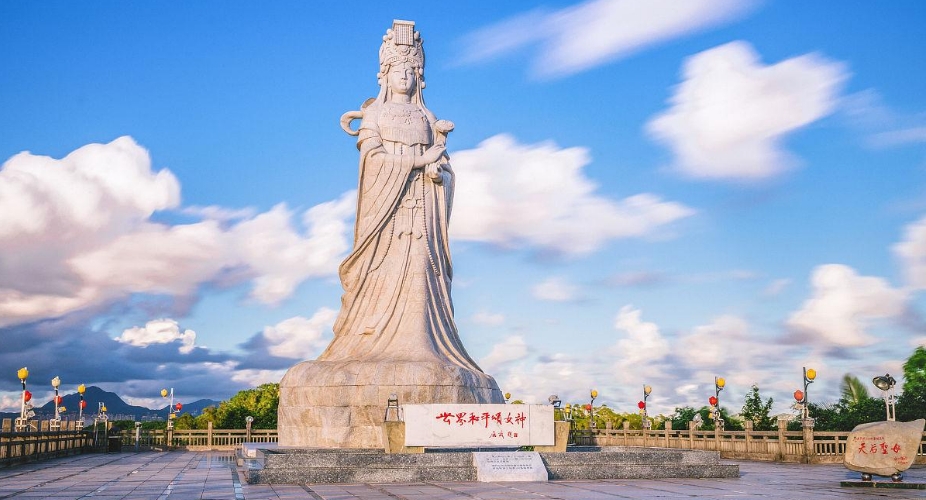 凤山妈祖石像